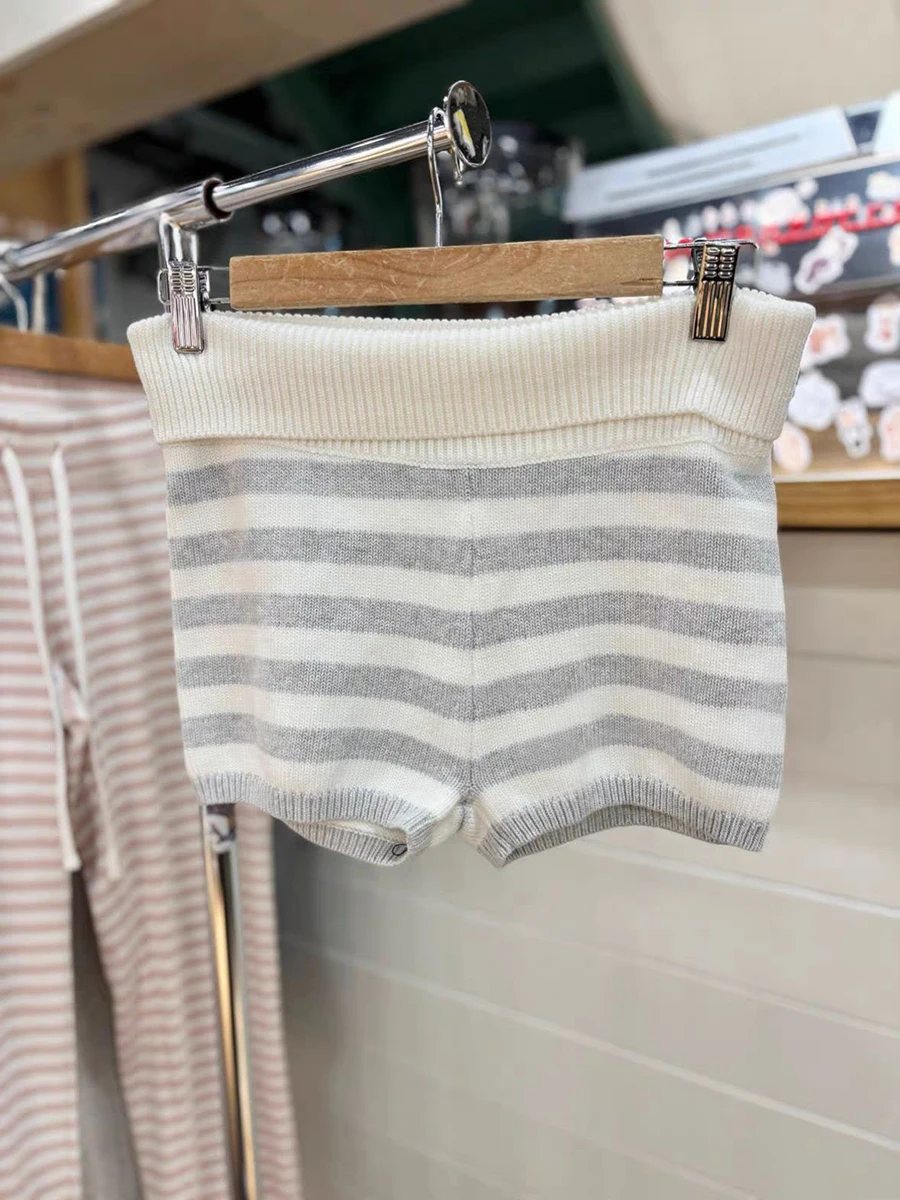 Short en tricot à rayures grises pour femme, taille élastique, pantalon court droit en coton, décontracté, doux, sous-vêtements pour la maison, printemps