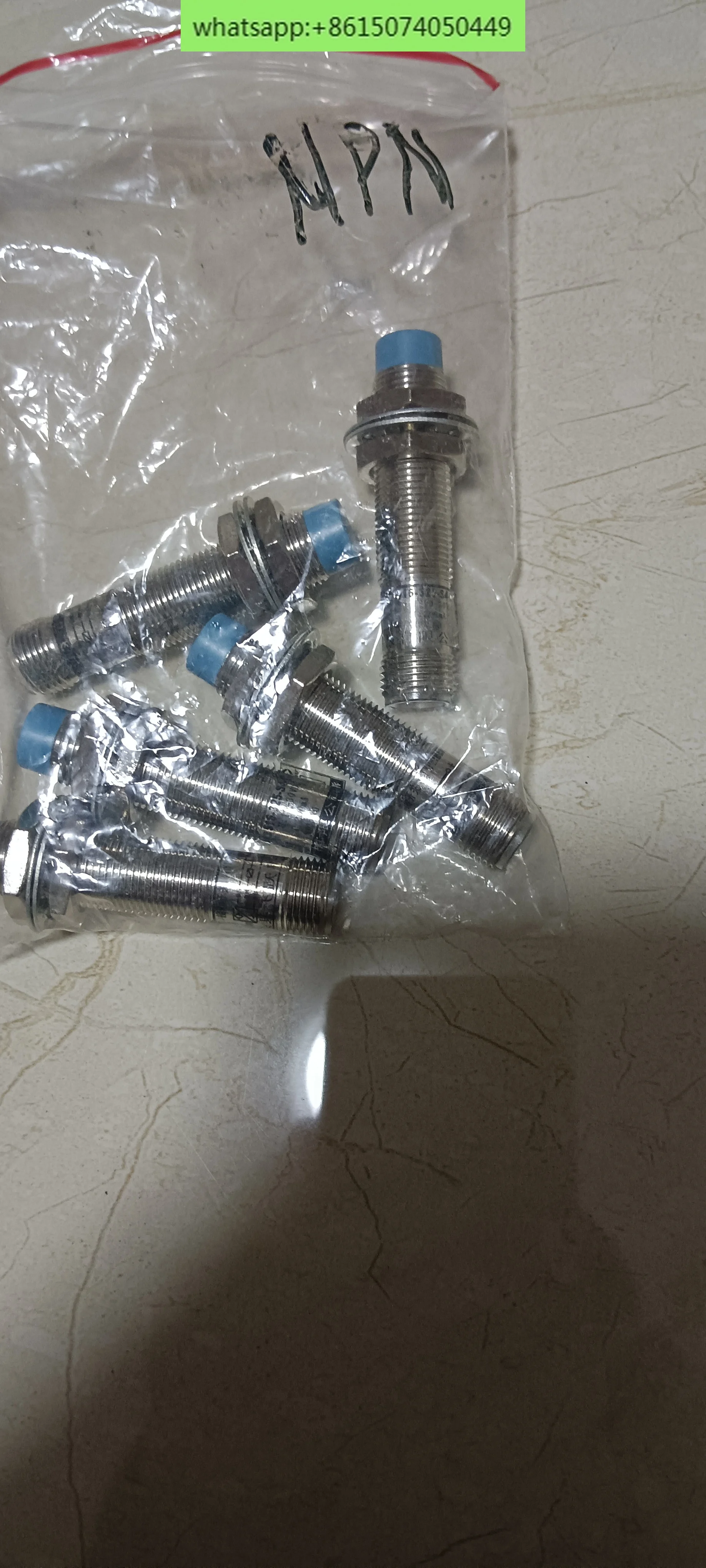 

Proximity switch LJA41M-3005NK-E