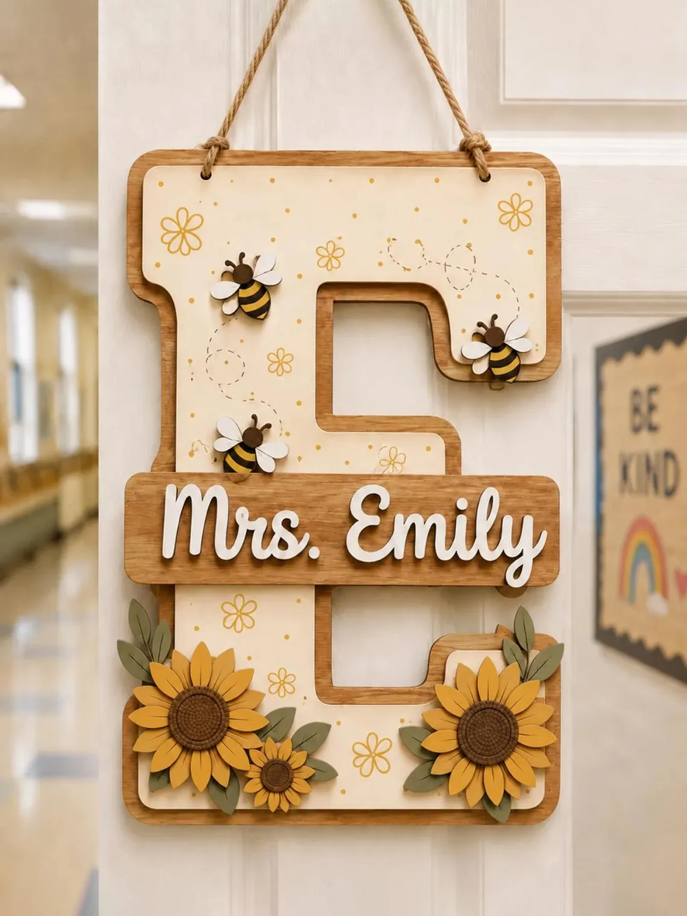 Personalized Bee-Themed Teacher Door Sign, Daisy Classroom Decoration, Custom Name Wooden Sign, Custom 3D Teacher Door Sign, Custom Room Door Sign, Personalized Room Decoration, Back-To-School Season Gift, Teacher Name
