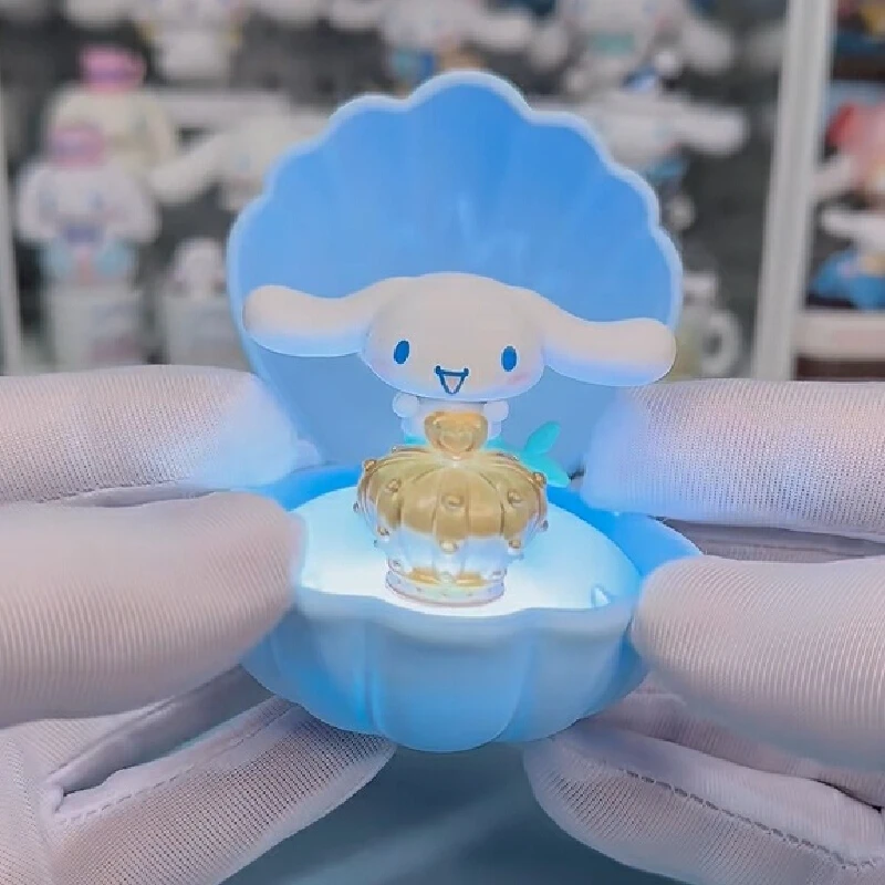 حورية البحر الأسرة سلسلة صندوق أعمى ضوء الليل Kawaii نموذج بولي كلوريد الفينيل كورومي Pochacco سينامورول مرحبا كيتي حلية هدايا عيد اللعب