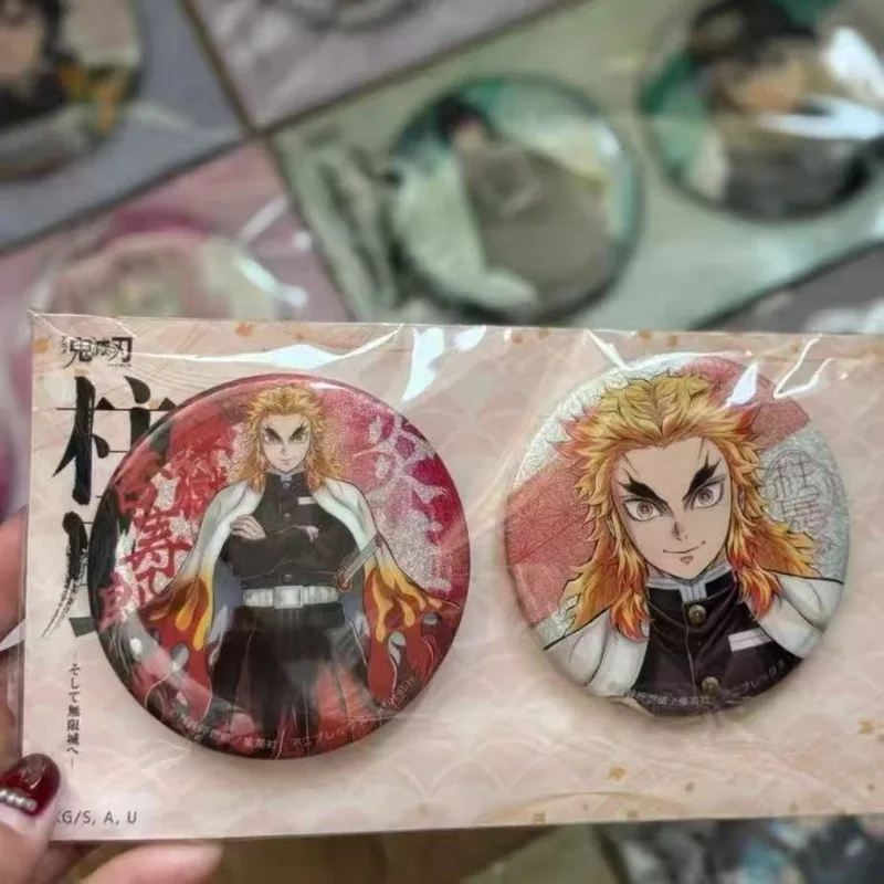 귀멸의 칼날 레이저 브로치 렌고쿠 쿄쥬로 애니메이션 액션 피규어 의류 백팩 핀 장식 귀여운 소년 크리스마스 선물