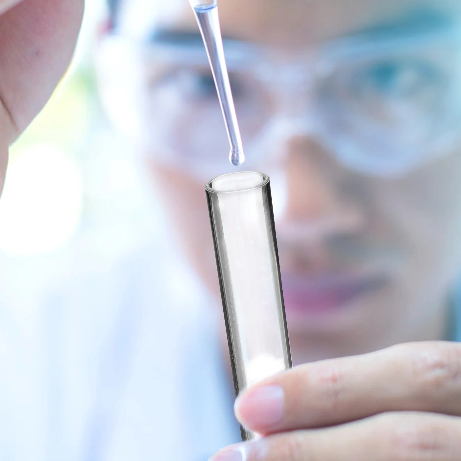 

100Pcs Plastic Test Tubes 1.2x7.5cm Clear Premium Material Compact Design for Samples Travel Storage Liquid