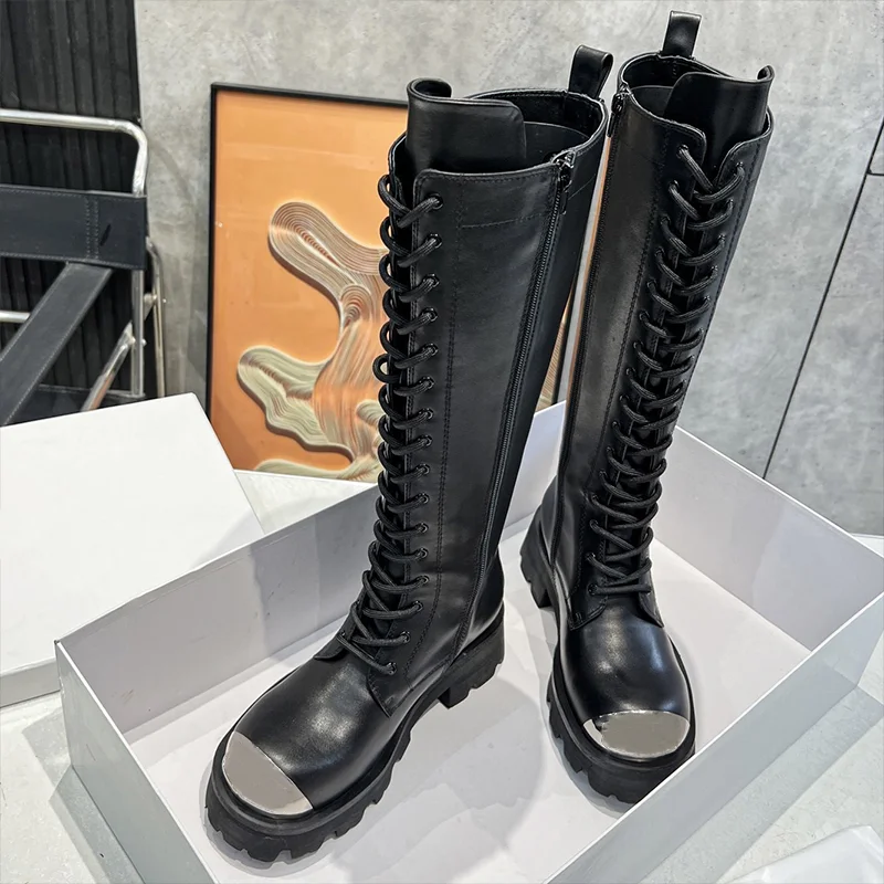 

High quality women's lace-up riding boots, made of top-grade cowhide upper and sheepskin lining inside 25090740