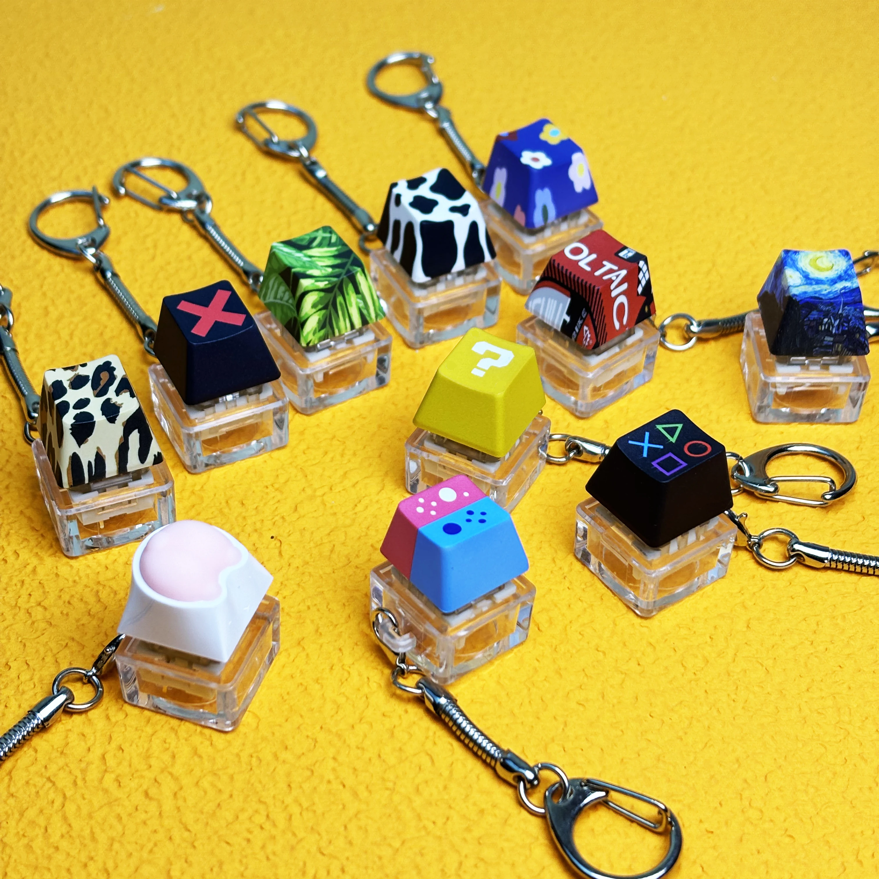 2024Keyboard Key Toy Party Stress Relief DIY Fidget Button Keycap Fidget Keychain Keyboard Keychain Toys Finger Keyboard