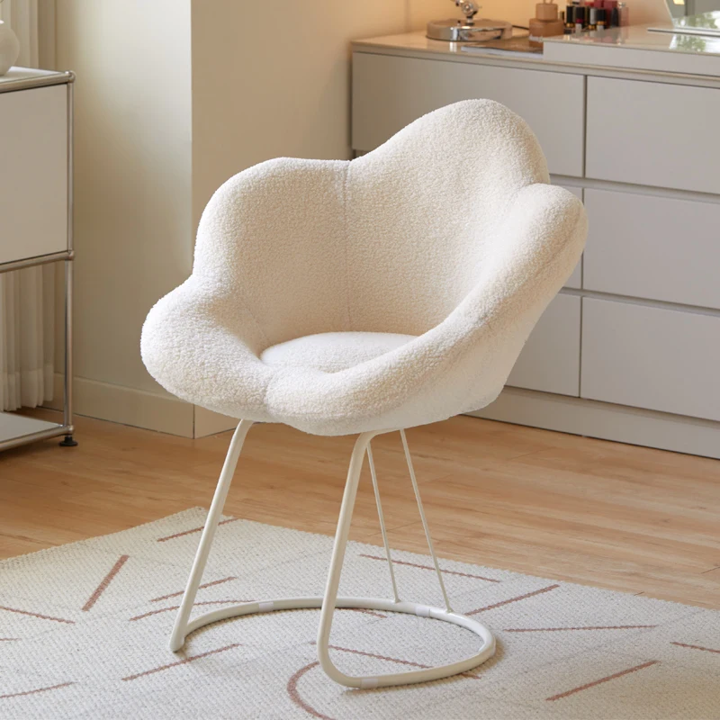 Nordic Light Luxury Plush Makeup Chair Living Room Comfortable Swivel Chair Cream Style Backrest Petal Chair Manicure Stool