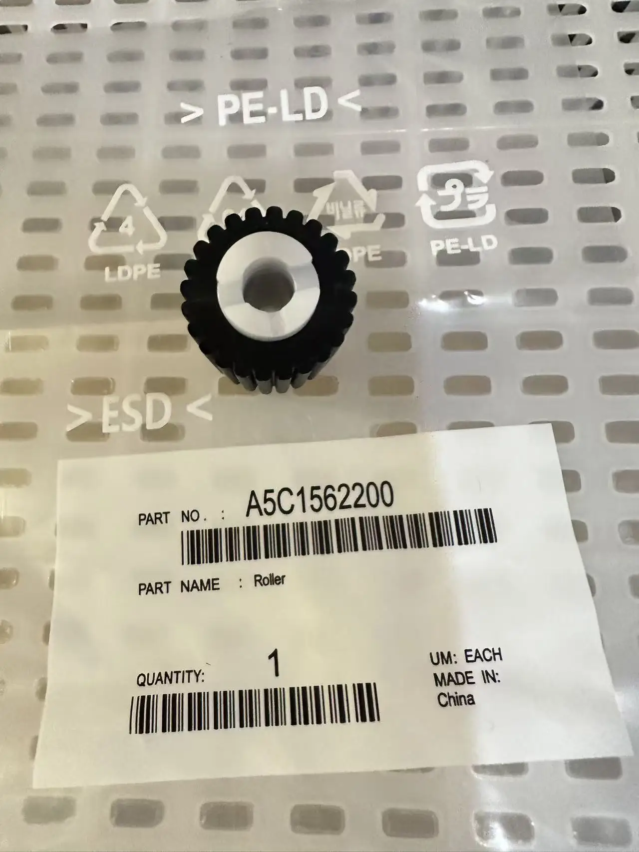 

10pcs. Japan ORIGINLA A5c1562200 Pickup Roller for KONICA BH223 BH283 BH363 BH423 BH7823 BH7828 223 283 363 C451 C550 C650 C452