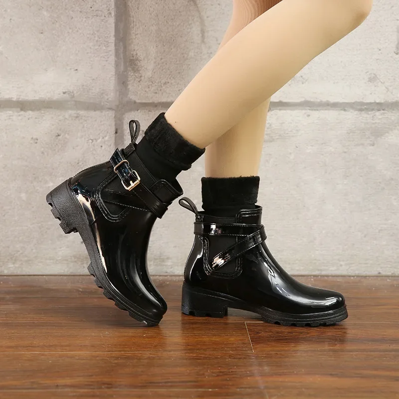 Women's Shoes Fashion Waterproof Rain Shoes Women Leather Ankle Boots Rubber Walking Shoes Outdoor Rainy Boots Zapatos De Mujer view 5