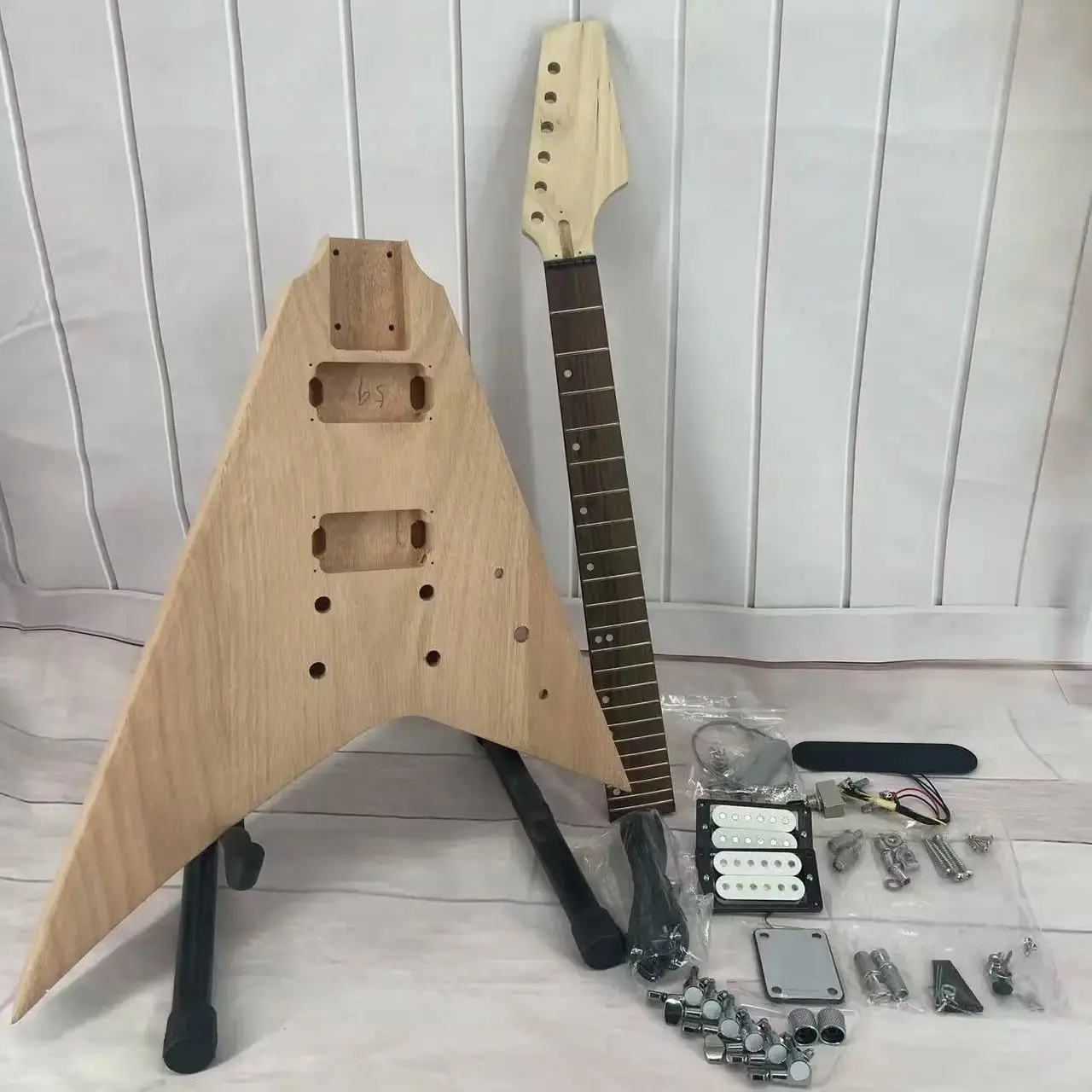 Diy Flying V 6 Stri…