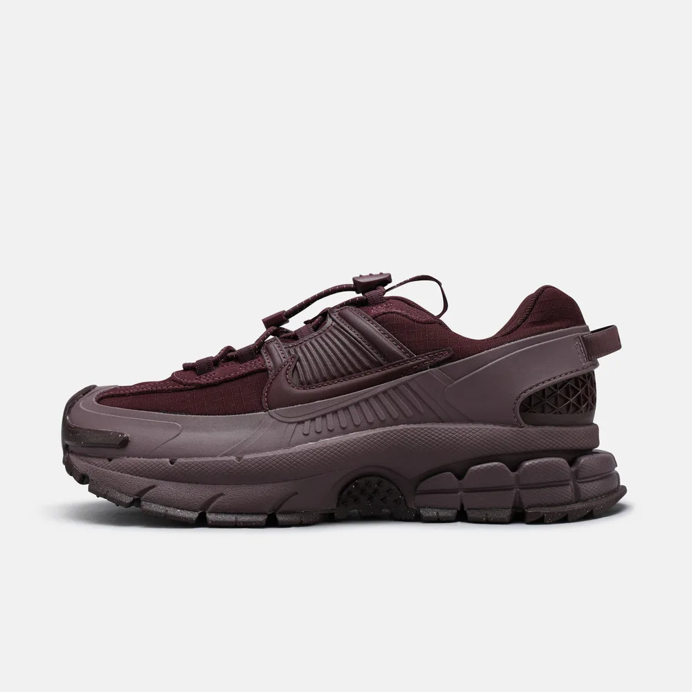 

Женская повседневная обувь NIKE W NIKE ZOOM VOMERO ROAM HQ2181-500