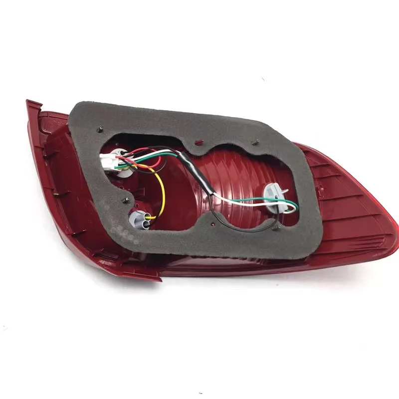 Applicable to KIA RIO 2006-2011 car tail light rear brake light assembly 924021G000