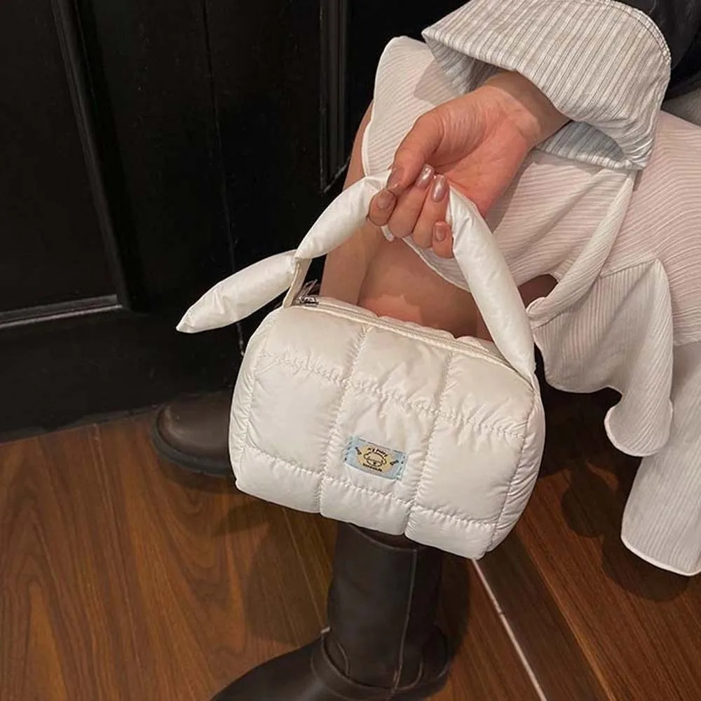 

Quilted Cloud Pleatd Grid Bag Large Capacity Lightweight Handheld Cosmetic Organizer Solid Color Thickened Grid Puffer Handbag