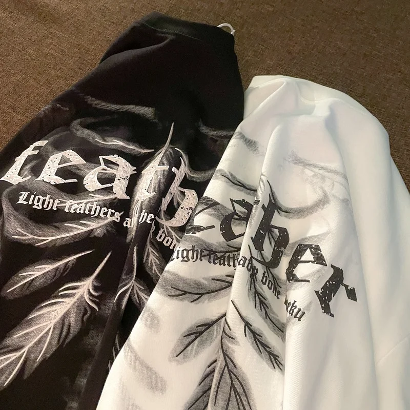 2022 Summer Oversized T-shirt Female Light Featber Skull Bones Print Short Sleeve Streetwear Harajuku Gothic Summer Women Tops