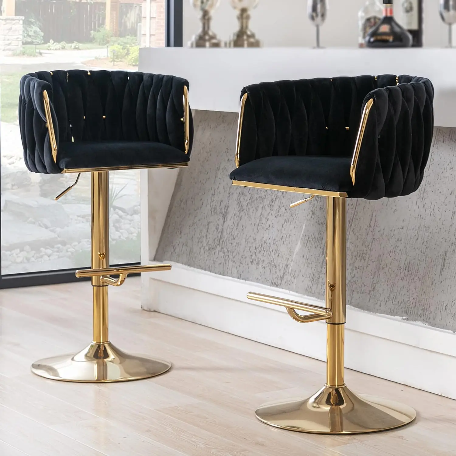 

DUOMAY Modern Swivel Bar Stools Set of 2, Velvet Adjustable Height Barstool with Barrel Back Kitchen Island Counter Bar。