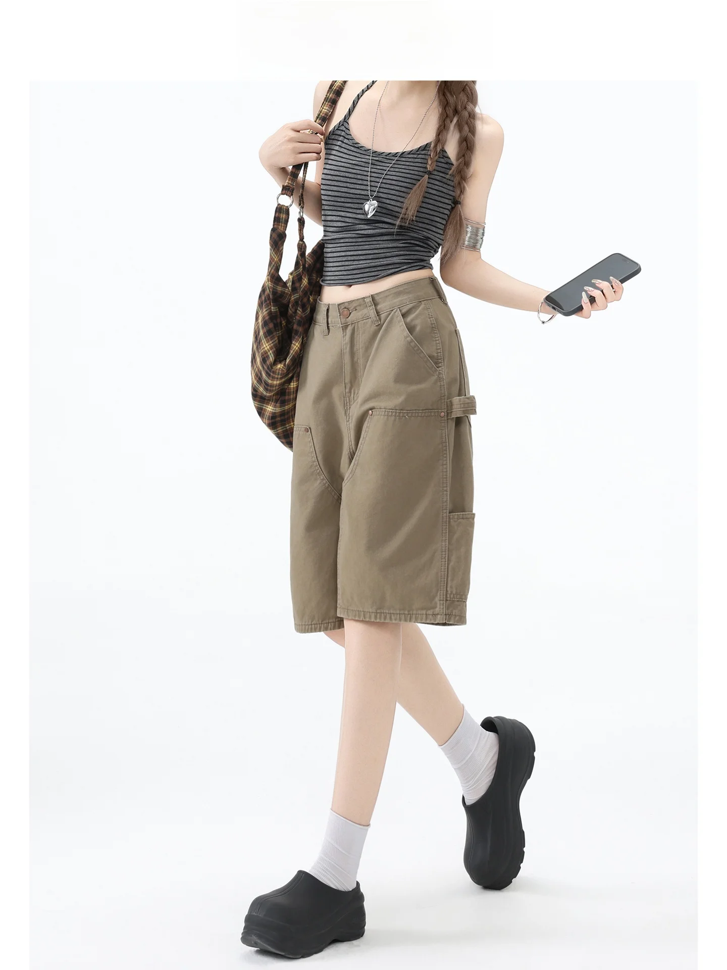 Calça Jeans Feminina de Cintura Alta e Perna Larga Forever 21 Design Sensation Workwear Cinco Quartos Cáqui Estilo Americano Solta para Silhueta Pera