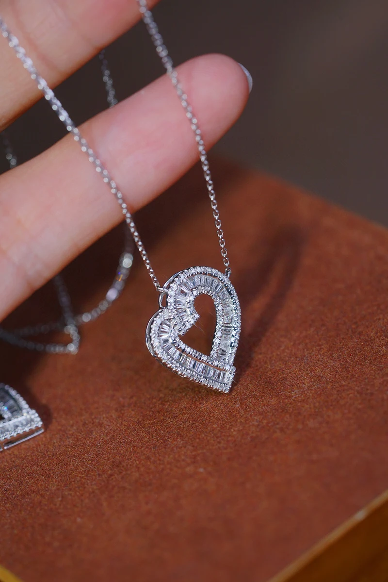 KUGG 18K White Gold Necklace Fashion Irregular Heart Shape 0.40carat Real Natural Diamond Necklace for Women Birthday Gift