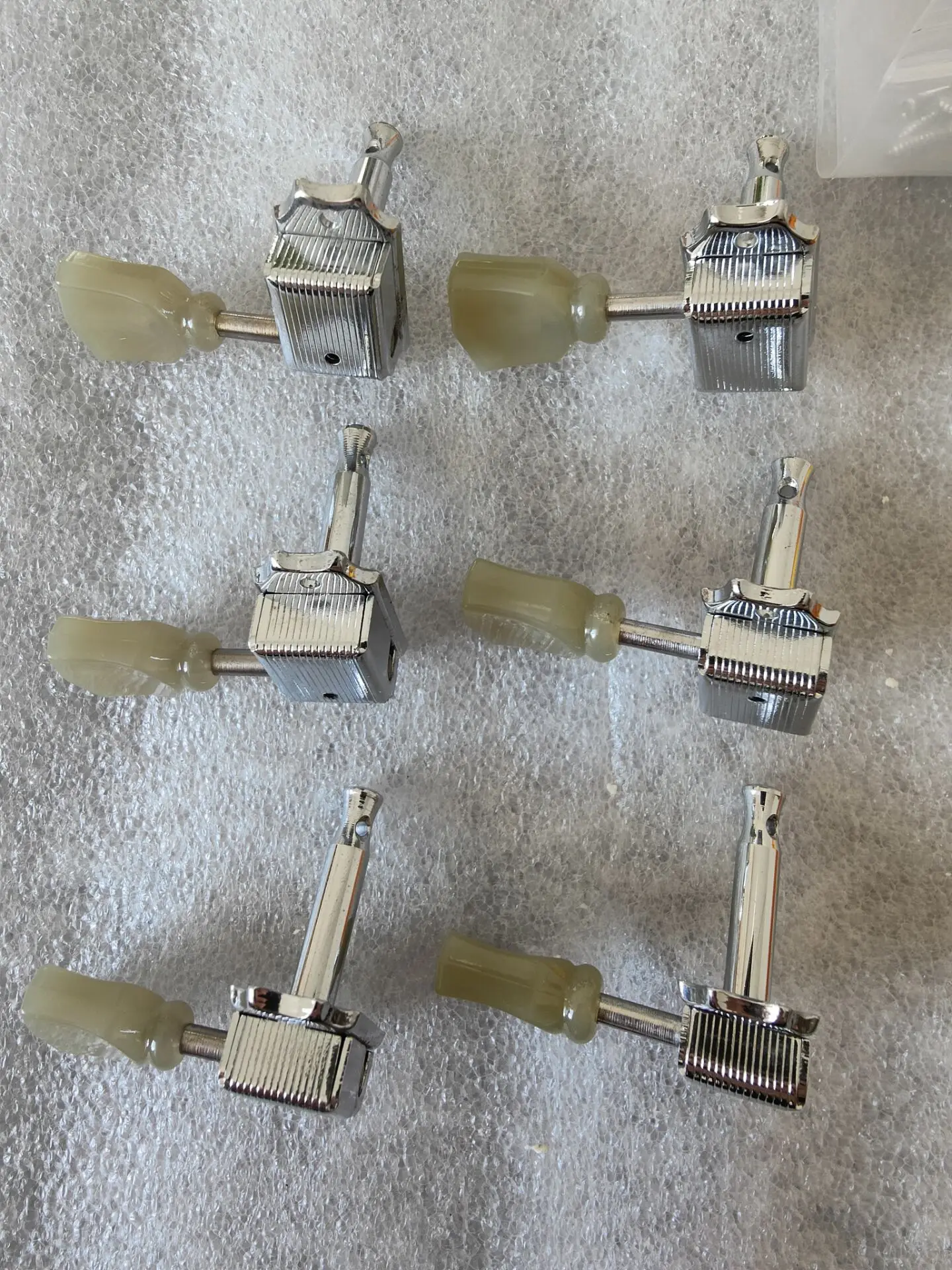 High Quality Guitar LP Tuning Pegs Machine Heads Parts for GBLP 3L 3R Guitar Tuners musical instrument Accessories