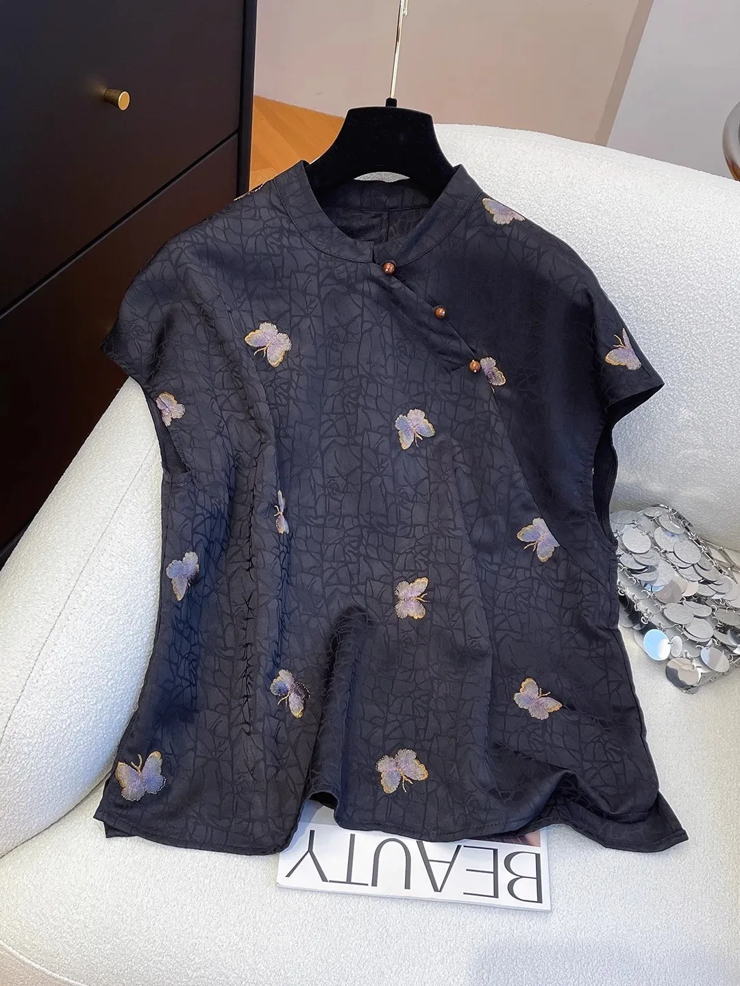

Retro Button-Up Print Shirt Large Size Women's Fashionable Asymmetrical Hem Fly Sleeve Stand Collar Zen Style Top