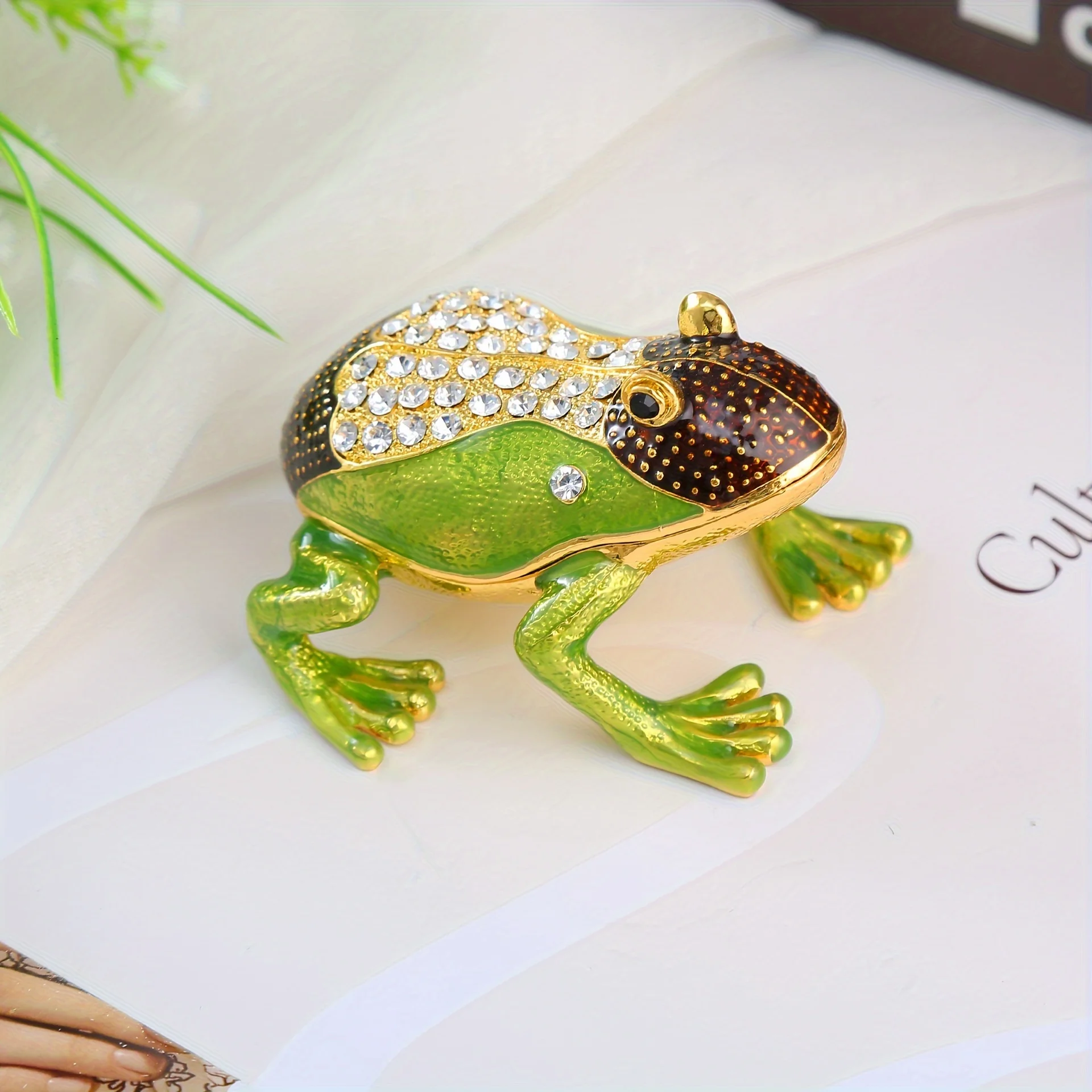 1Pcs Mode Zu Öffnende Grüne Bling Zirkon Frosch Emaille Schmuck Lagerung Box Nette Persönlichkeit Hause Wohnzimmer Handwerk Ornamente