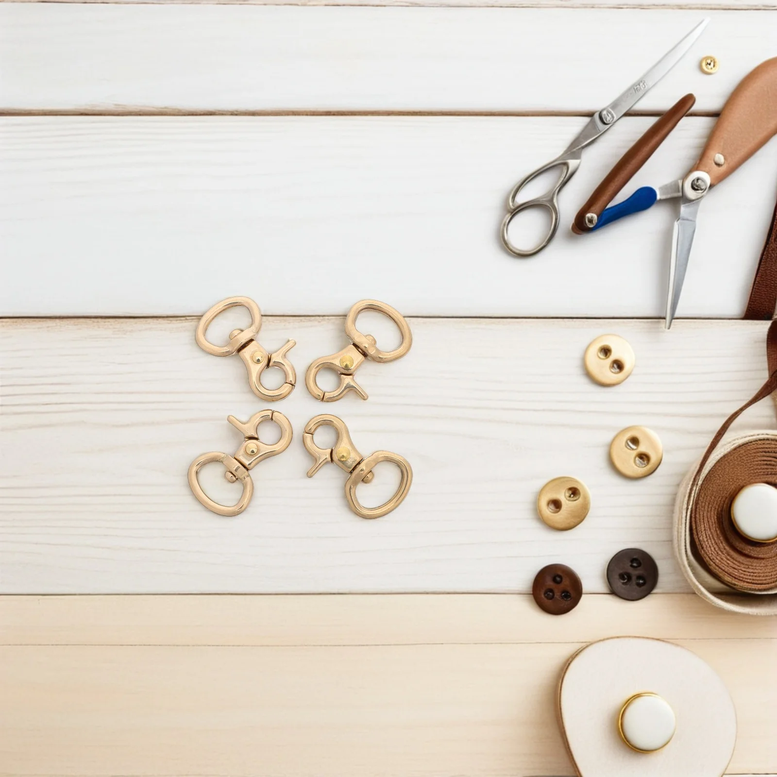 

4pcs Swivel Snap Hooks Brass Metal Lobster Clasp Keychain Clips For Diy Crafts Bags Jewelry Spring Clasp Connector Lanyard