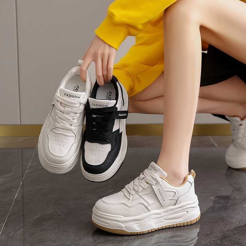 2024 Little White Shoes for Women Thick-soled Breathable Sports Shoes Comfortable Women Sneakers Platform Casual Female Students