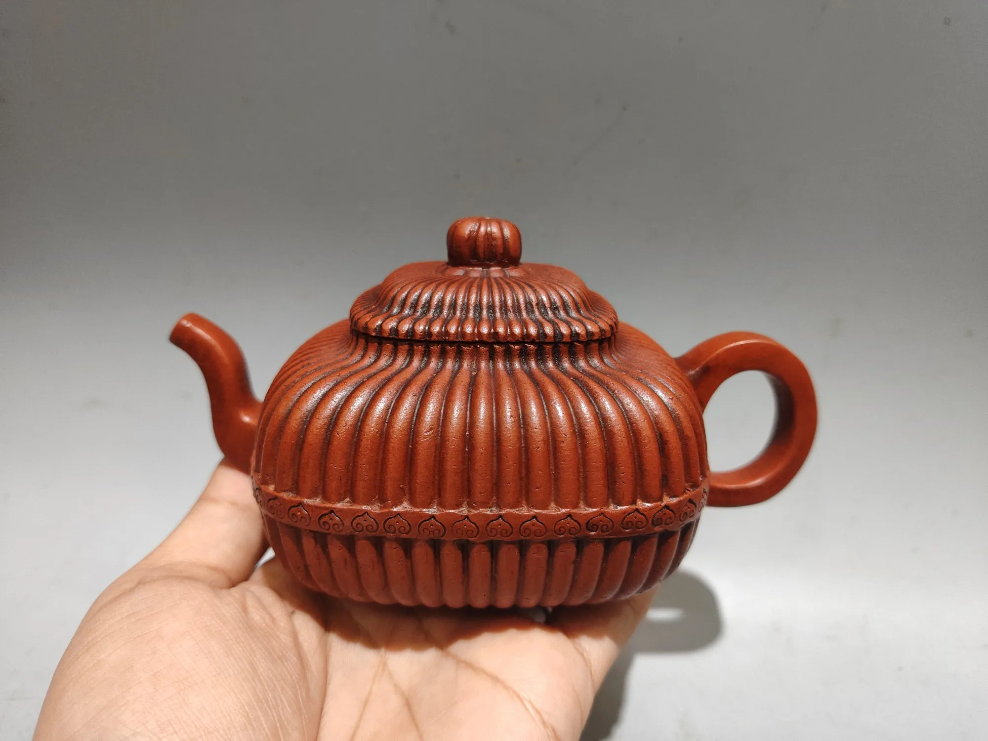 Yixing Purple Clay Pot line texture Lotus cover Square ribbed teapot Kettle Teapot Flagon