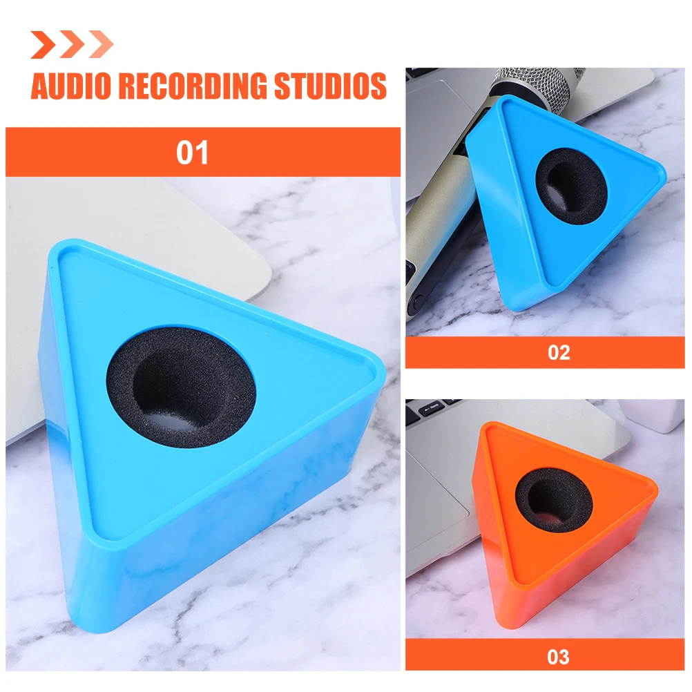 

4pcs Triangular Microphone Flag Station ange Interview Props Holder Cube Portable Broadcasting Recording