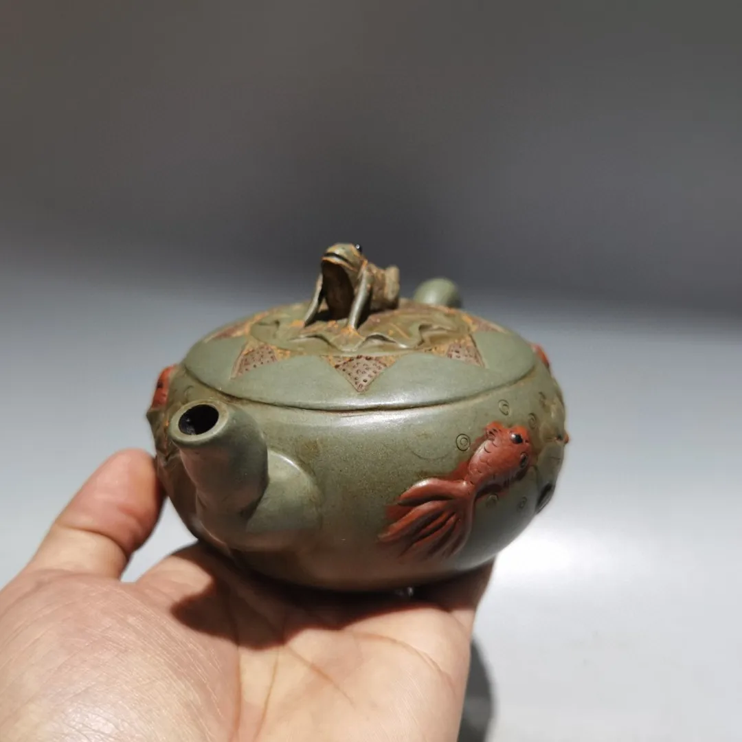 Yixing Teapot Purple Clay Frog statue cover Lotus and Goldfish Pattern Lotus Root Mouth Pot Kettle Tasting tea ceremony