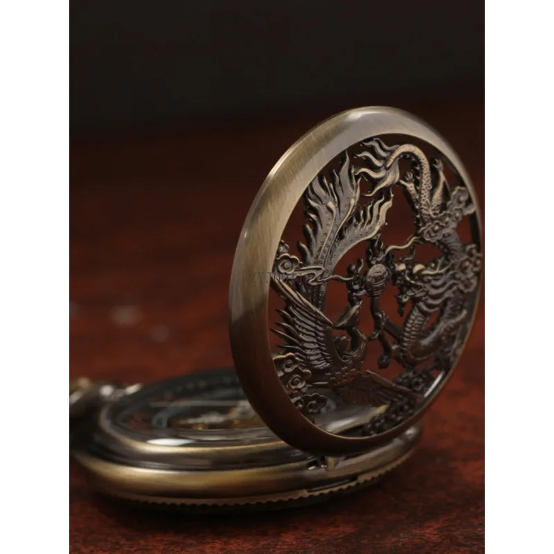 全自動機械式懐中時計レトロフリップノスタルジックなメンズとレディースのネックレスウォッチペンダントウォッチメタルケース