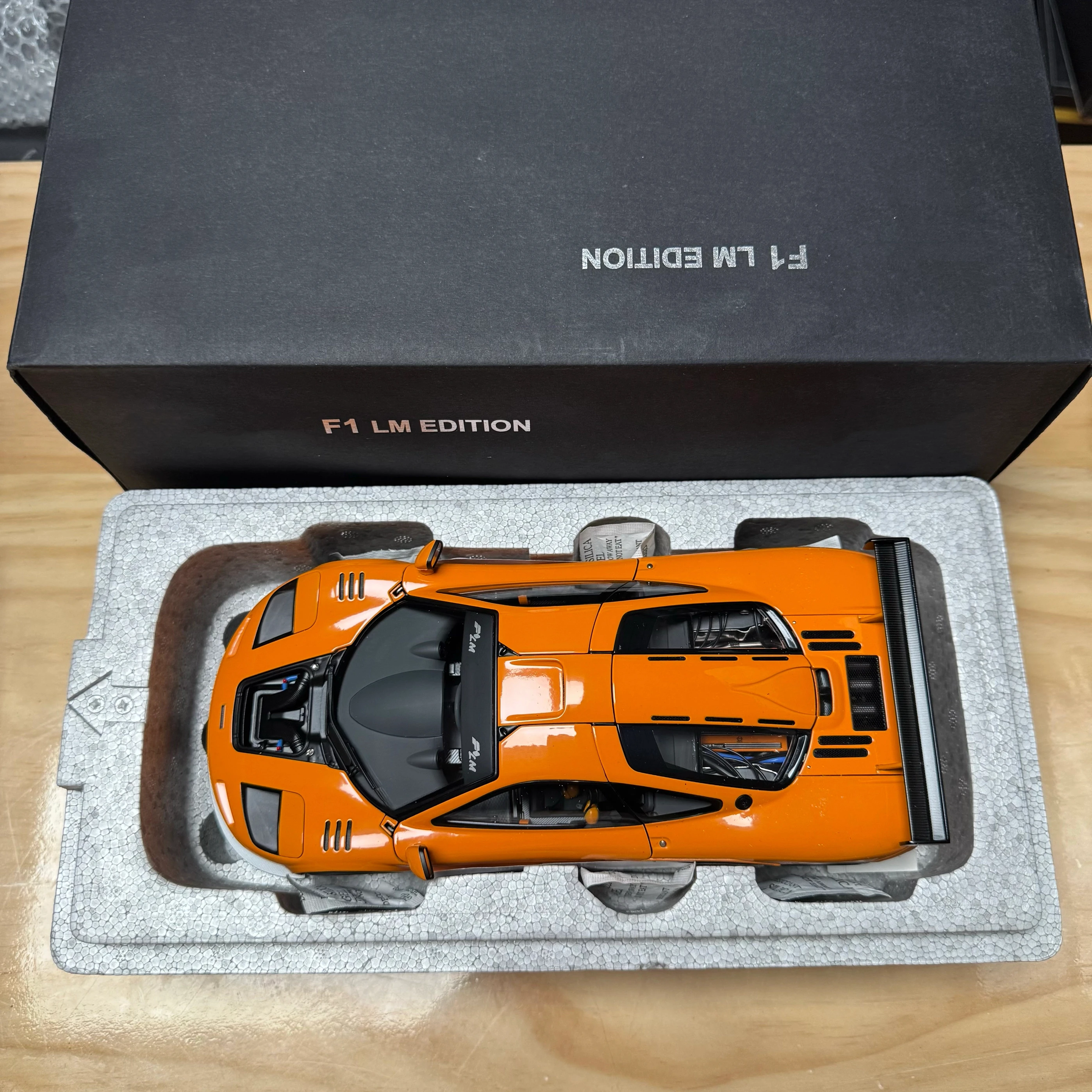 

Autoart 1:18 F1 LM EDITION GTR Simulation Limited Edition All Open Alloy Metal Static Car Model Toy Gift