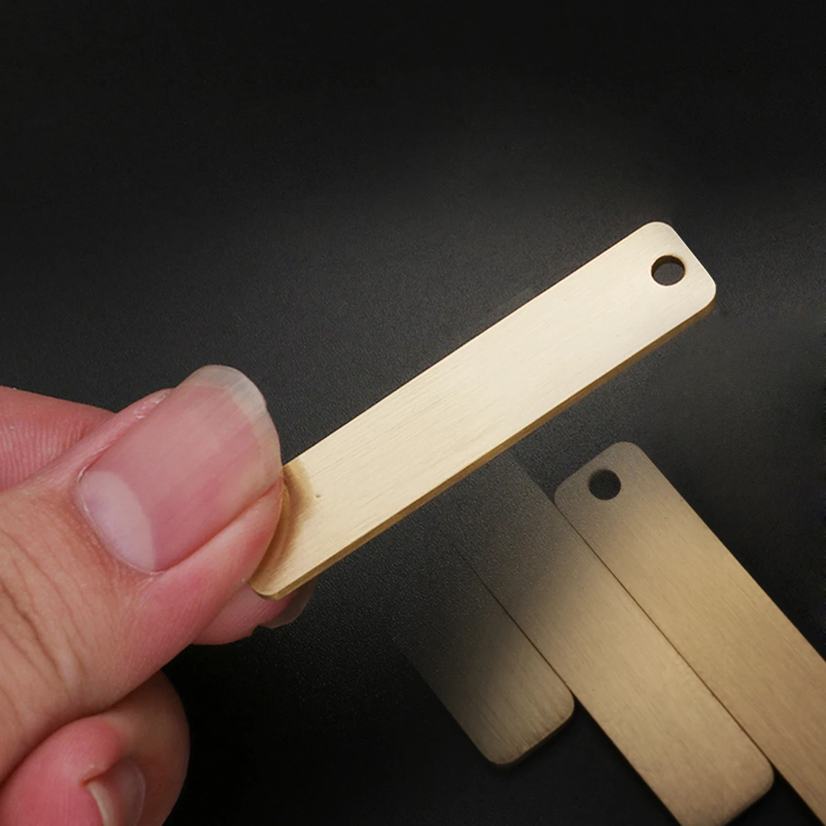 

3 Pcs Brass Hanging Tags Metal Plates Blank Plaques Craft DIY Decor Accessories Smooth Surface Long Lasting Phone Number Key