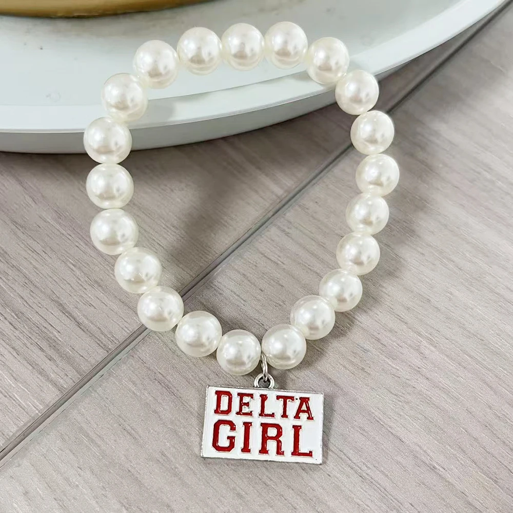 10MM all-white pearl red and white Delta Girl pendant elastic bracelet
