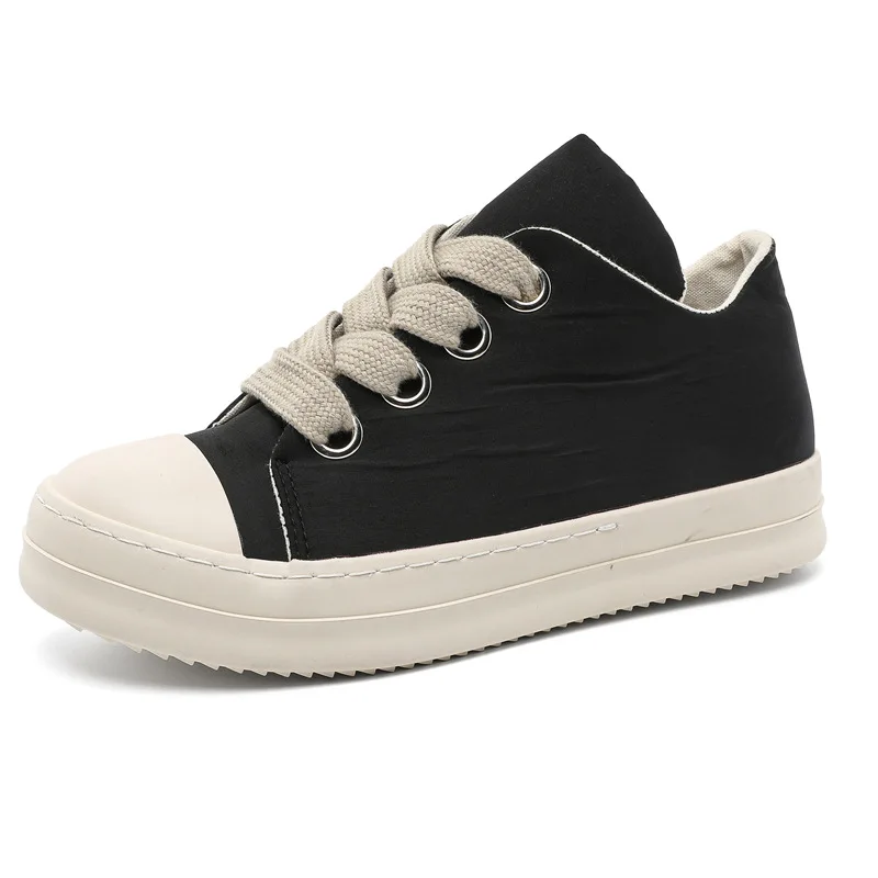 

New Canvas Sneakers Men Wide Thick Slip Off Design Soft Rubber Sole Streetwear Casual Walking Skate Shoes Couple Trendy Footwear