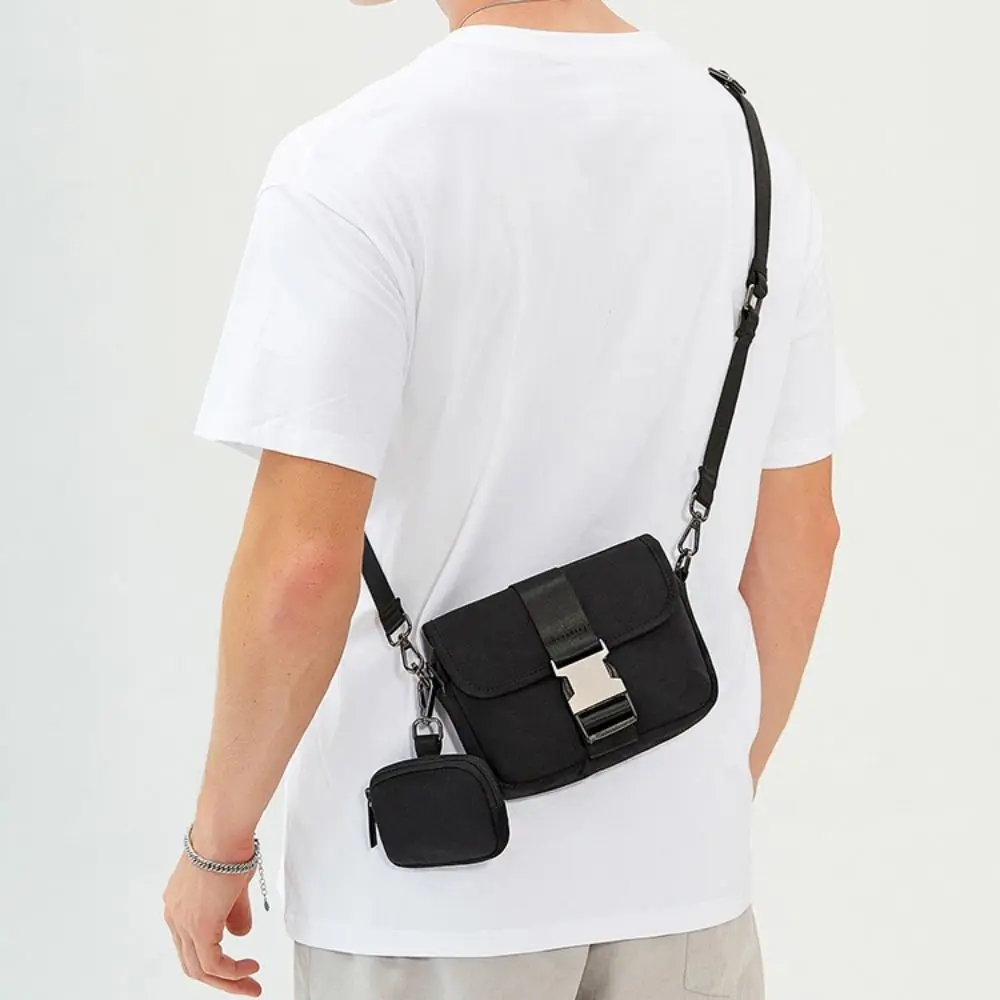 حقيبة ساعي البريد للرجال من قماش أكسفورد باللون الأسود على الطراز الياباني حقيبة كتف مقاومة للماء بسعة كبيرة ومضادة لرذاذ الماء