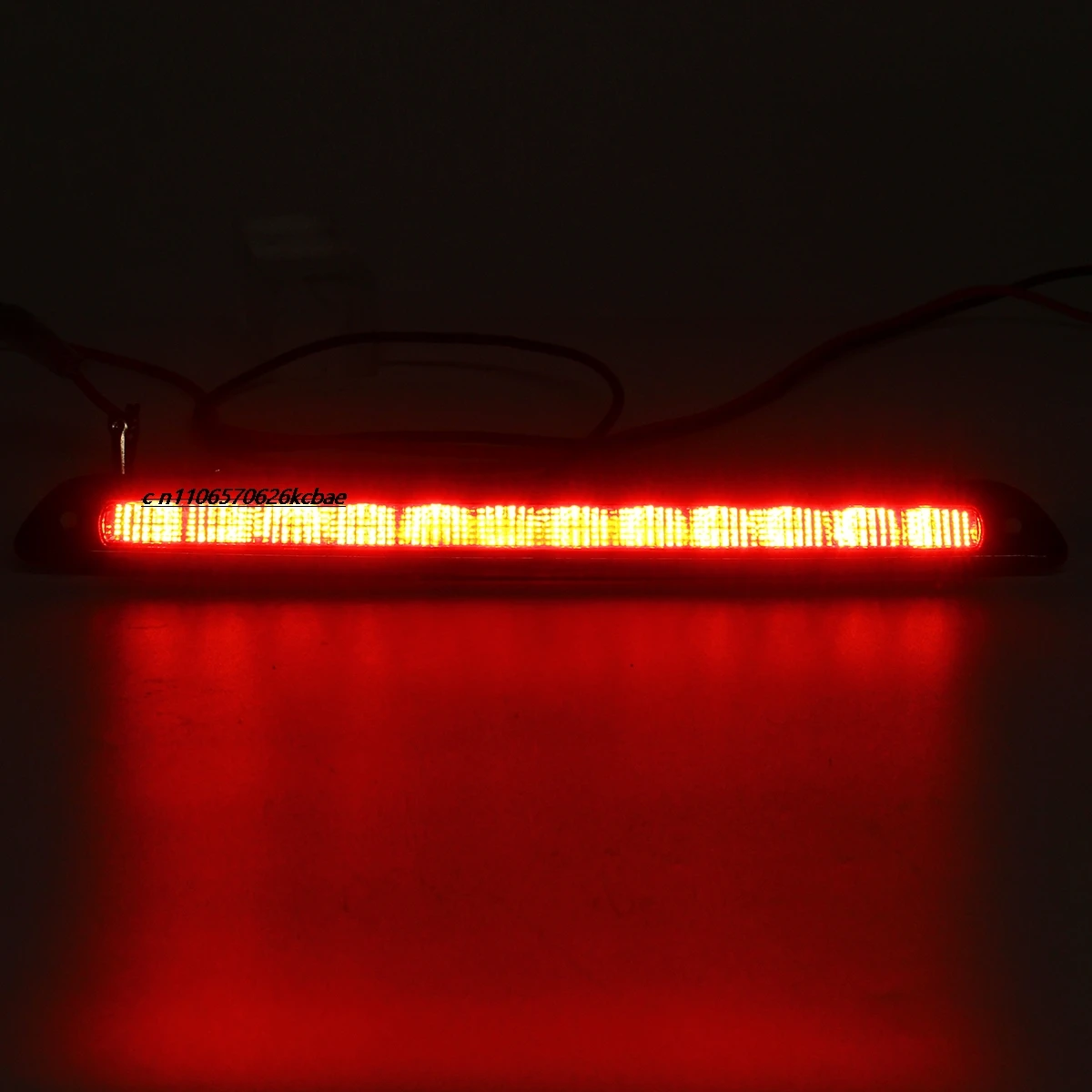 Applicable to the third high-mounted brake light brake warning signal light of Mercedes-Benz Sprinter 906 Volkswagen Kraft 06-16