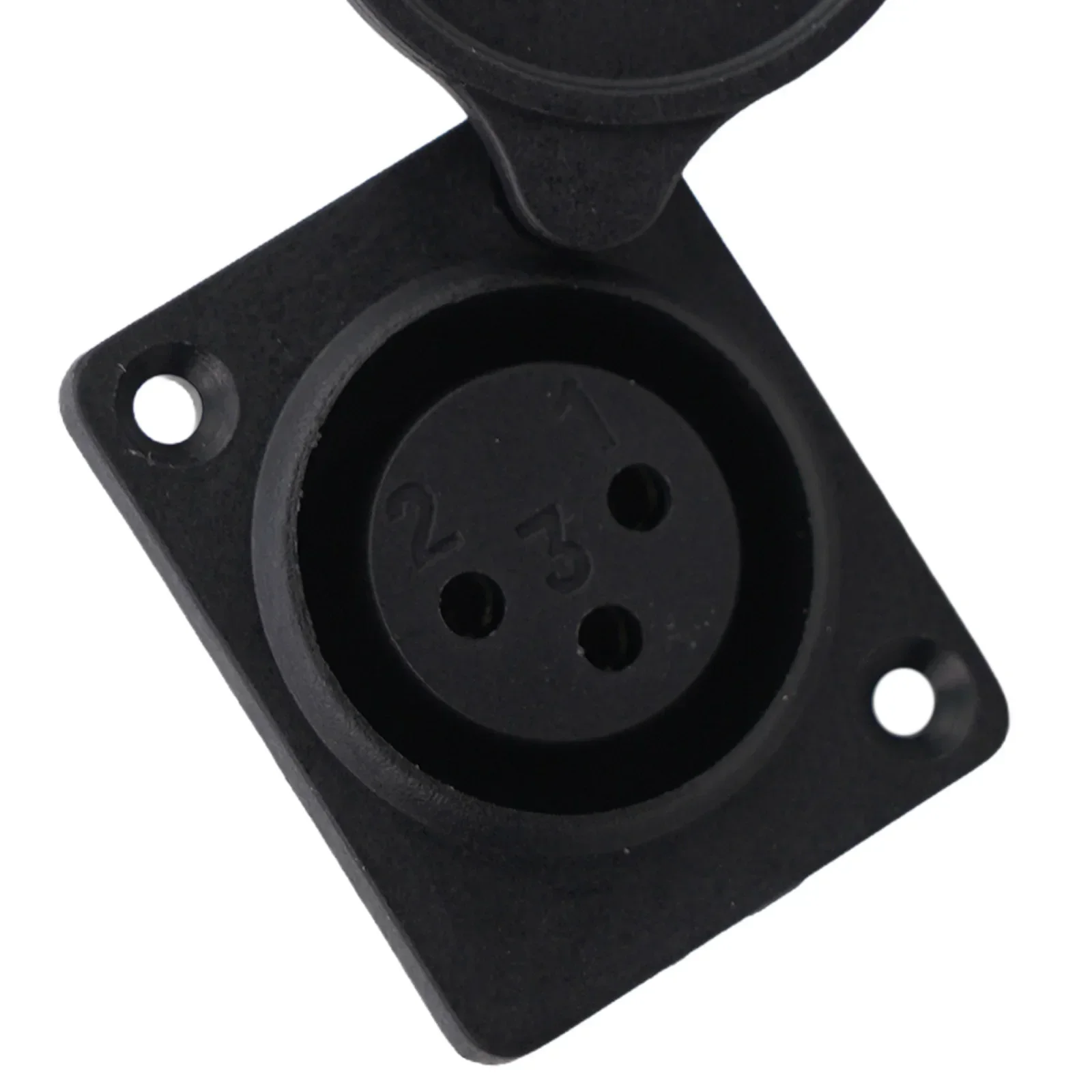 

1pc XLR 3-pin Socket For Audio Mobility Scooter Charging Port/socket Plastic Three Cores For Audio Mobility Scooter