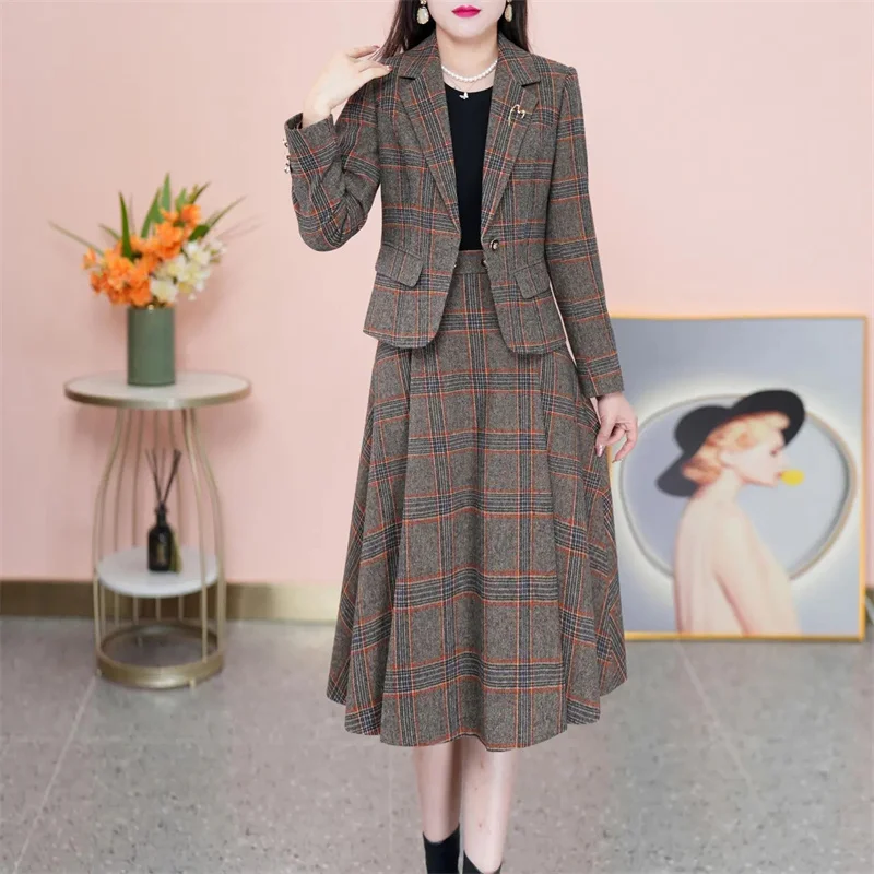 High-end Fashion Lady Suit Women's Autumn And Winter 2024 New Temperament Plaid Suit Jacket Skirt Western Style Two-piece Suit