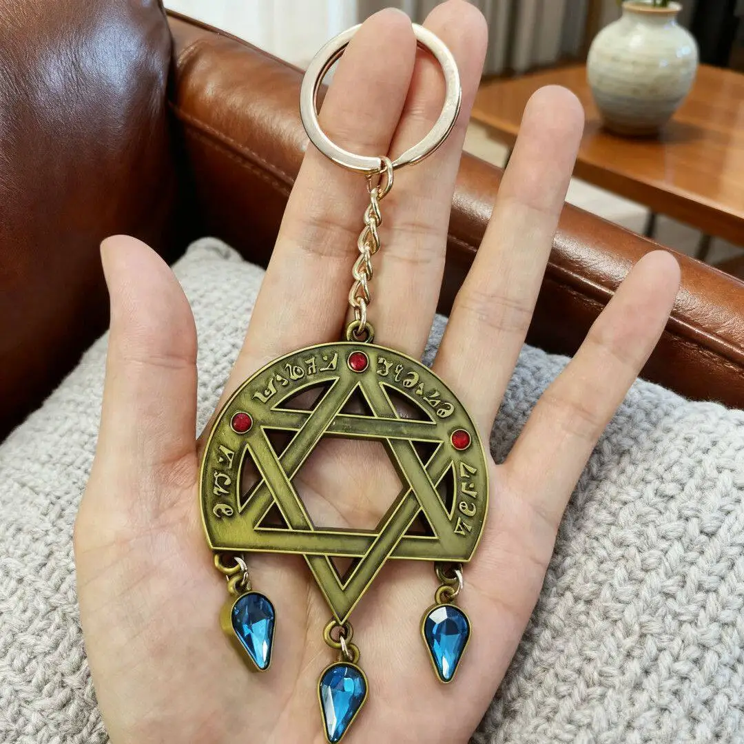 

Anime Peripheral The Journey of Elaina Retro Metal Hollow Crystal Pendant Elaina Cosplay Gift Keychain Bag Pendant Decorative