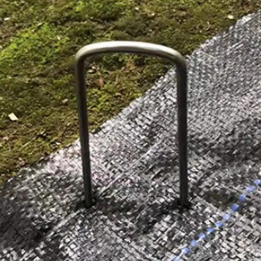 100Pcs Steel U-shaped Ground Stake Anti-Rust Multipurpose Ground Nail Heavy-duty Durable U-type Garden Turf Staples