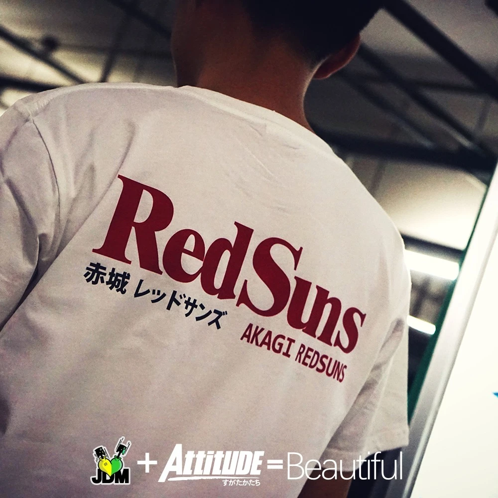 

Японская футболка с принтом Red Sun Team бренда JDM Trend, удобная для мужчин и женщин для повседневных поездок на работу