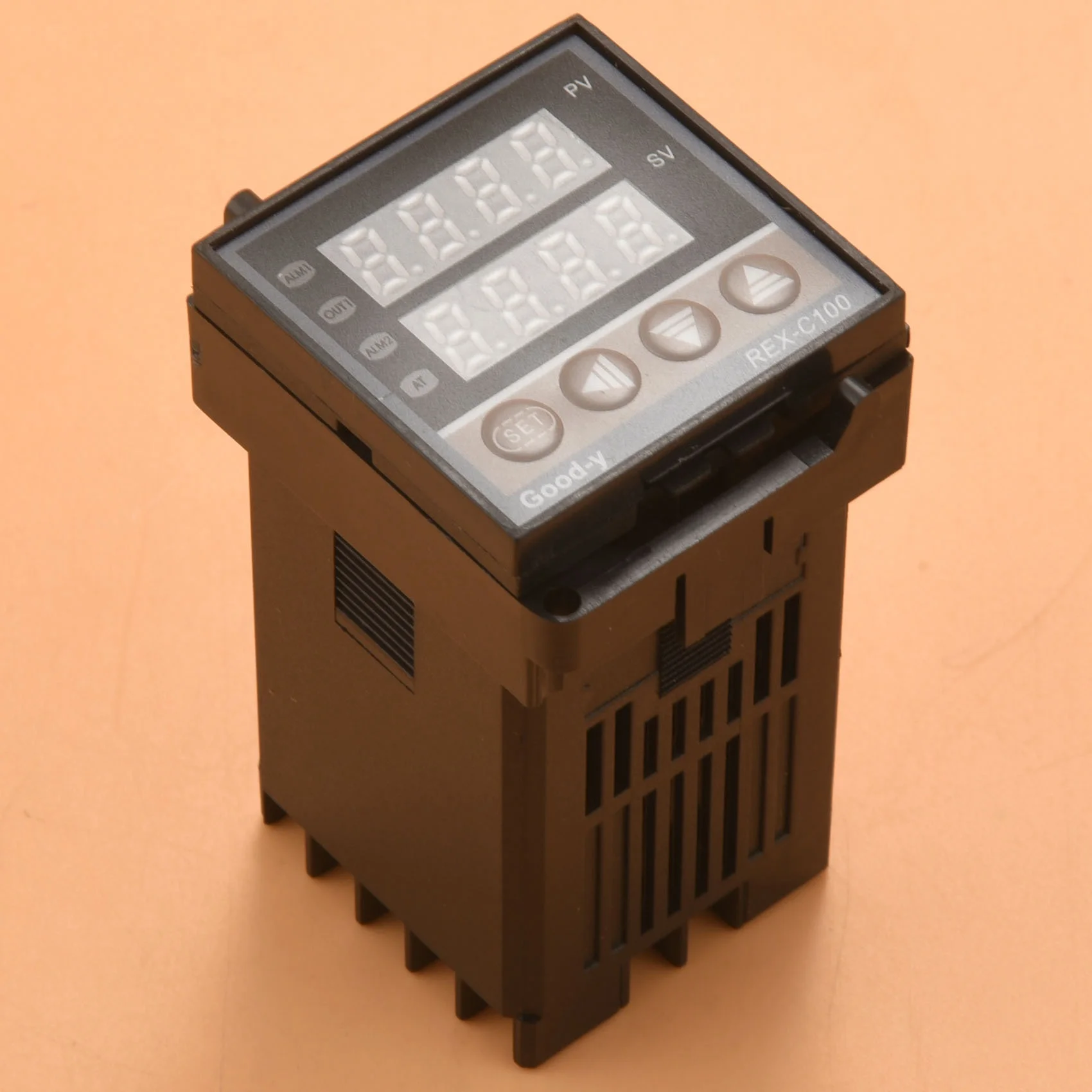 جهاز التحكم الرقمي في درجة الحرارة المتين متعدد المدخلات REX-C100 إنذار احترافي 0 ℃ -400 ℃   للصناعة الكيميائية للطاقة الكهربائية