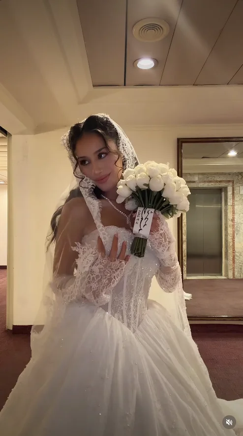 Strapless Sweetheart Lace Corset Wedding Dress Detachable Lace Gloves Luxury Princess Bridal Gown Vestido De Novia Customized