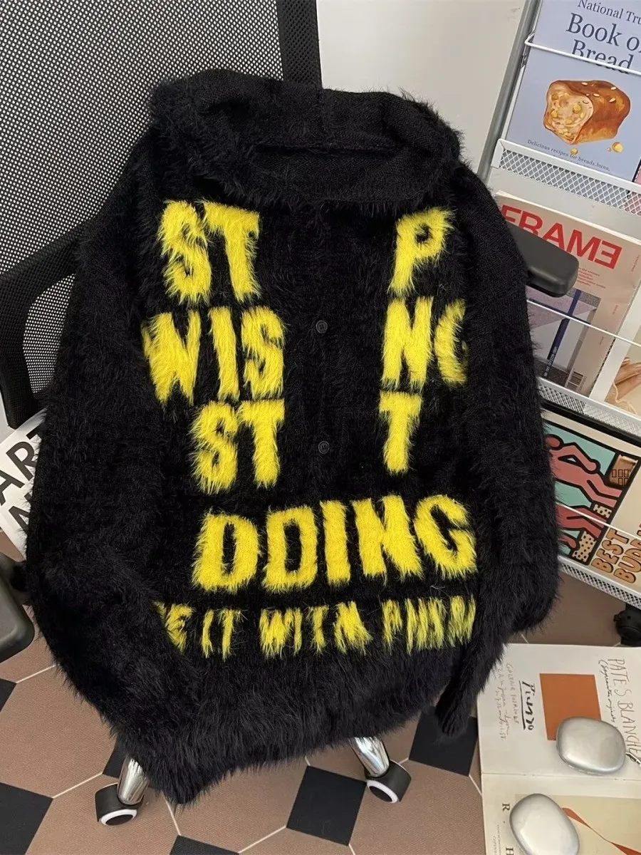 

Sli round Ne Knitted Sweater Men's Slim Fit Base irt Trendy Brand New Autumn Winter Magic Sti Fastening Casual Wear