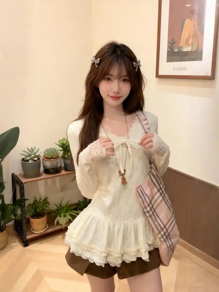 

Japan Lace Strap V-Neck Long-Sleeved T-Shirt Women'S Autumn Winter Style Slim-Fitting Hollow Ballet Style Sweet Bottoming Top