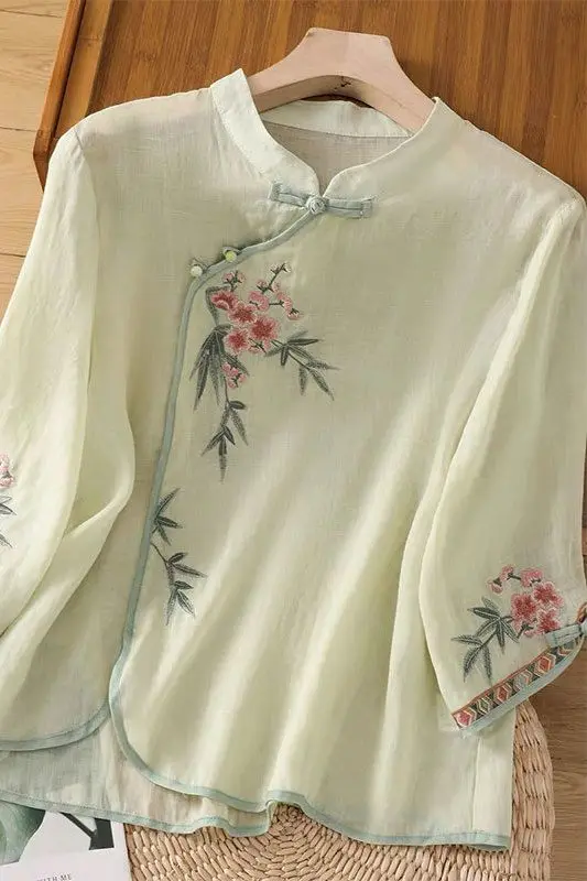 

Женская рубашка с вышивкой из хлопка и льна, новая рубашка в китайском стиле с наклонной планкой и пуговицами, высококачественная литературная чайная одежда, топ