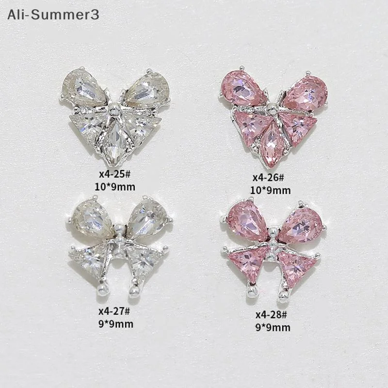 2PCS إكسسوارات الأظافر الرجعية مع الماس مطعمة تألق الزركون فراشة كبيرة الحب القلب الملونة الماس الحب سحر الأظافر