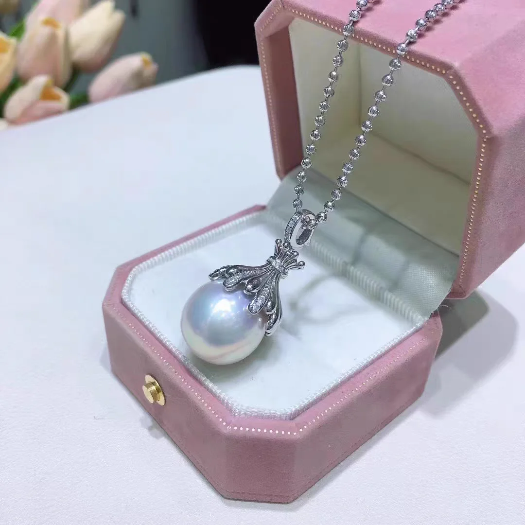 

Natural Pearl AAA11-12mm Flower Bud Pearl Pendant Universal Head 925s/18in