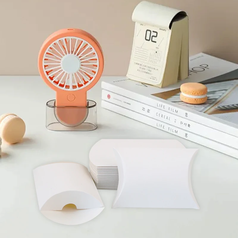 50 Stück Papier-Geschenkboxen, Kissenförmige Verpackungen für Süßigkeiten, Schokolade, Geschenke, Tortenbeutel für Hochzeit, Geburtstag, Babyparty – Detail 5