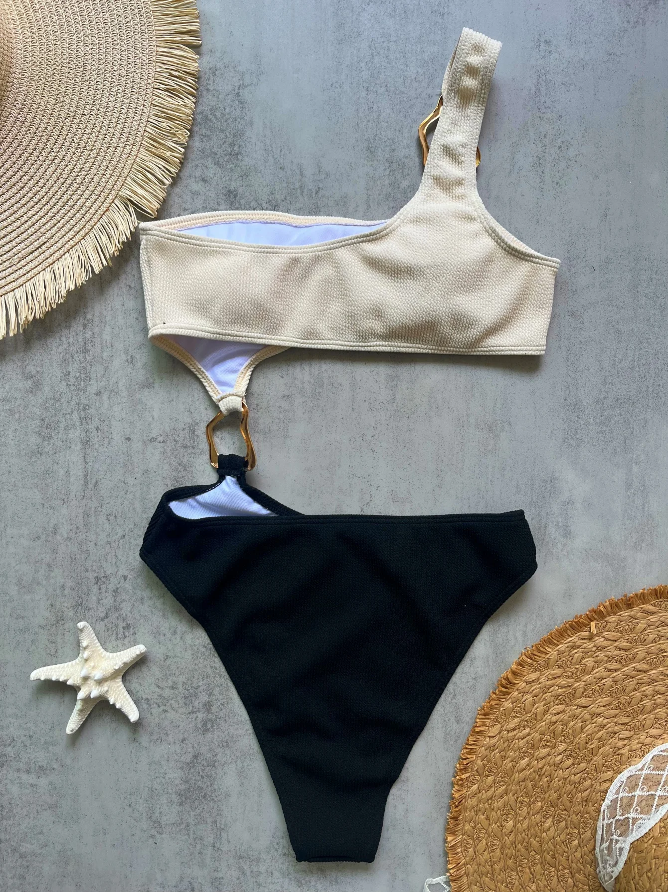 New Splicing Asymmetric One Shoulder One Piece Swimsuit Women Swimwear Female Metal Ring High Cut Bather Bathing Suit Swim