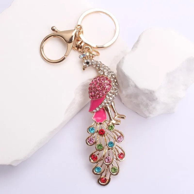 Peacock-themed Keychain: Chic & Splendid Present for Nature Lovers