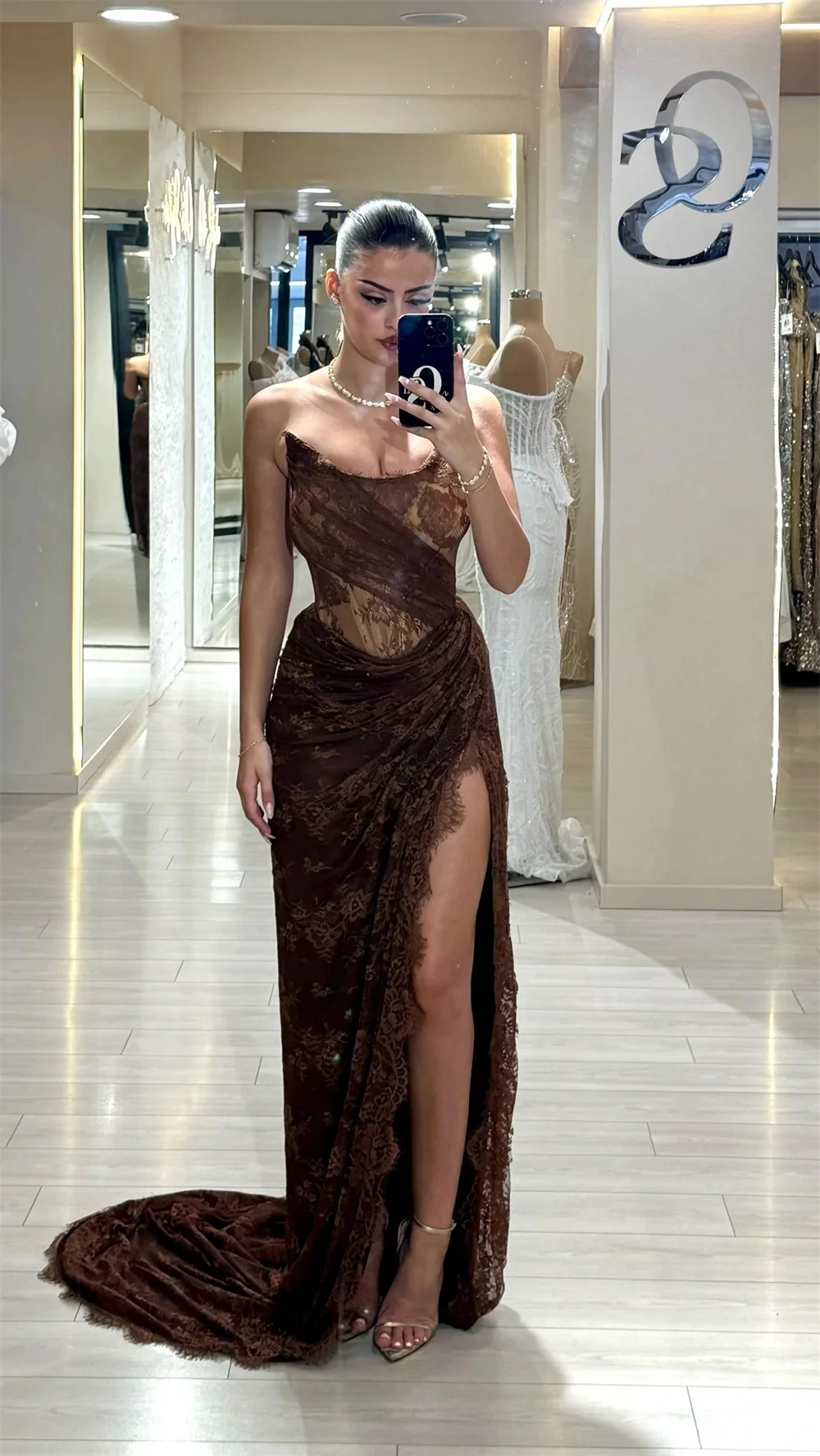 

Коричневые кружевные вечерние платья по индивидуальному заказу, платье для выпускного без бретелек, платье-футляр с высоким разрезом по бокам и скользящим шлейфом, свадебное платье в Саудовской Аравии